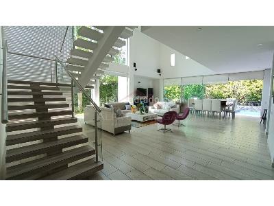 Casa de 4 alcobas en venta en Conjunto Portal Del Campestre, Ibagué, 609 m² · foto 2 de 20