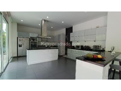 Casa de 4 alcobas en venta en Conjunto Portal Del Campestre, Ibagué, 609 m² · foto 8 de 20