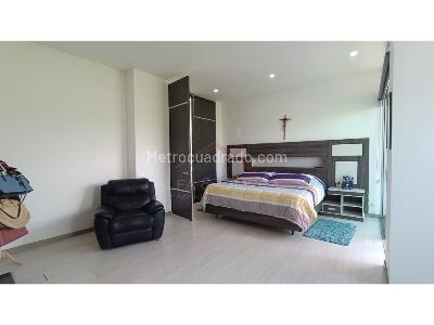 Casa de 4 alcobas en venta en Conjunto Portal Del Campestre, Ibagué, 609 m² · foto 18 de 20