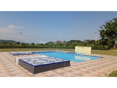 Casa de 5 alcobas en venta en Chucuni, Ibagué · foto 2 de 20