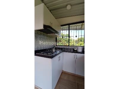 Casa de 5 alcobas en venta en Chucuni, Ibagué · foto 10 de 20