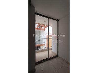 Apartamento de 4 alcobas en venta en Conjunto Yerbabuena, Ibagué, 125 m² · foto 7 de 20