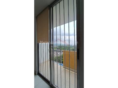 Apartamento de 4 alcobas en venta en Conjunto Yerbabuena, Ibagué, 125 m² · foto 14 de 20