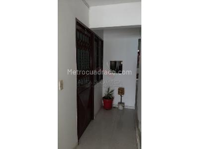 Casa de 5 alcobas en venta en Av, Ibagué, 400 m² · foto 13 de 16