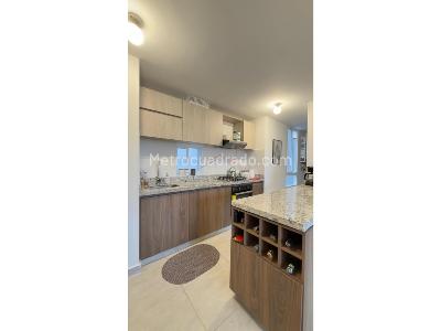 Apartamento de 3 alcobas en venta en Varsovia, Ibagué, 68 m² · foto 8 de 20