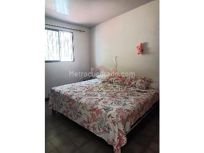 Casa de 4 alcobas en venta en Santa Helena, Ibagué, 180 m² · foto 8 de 11