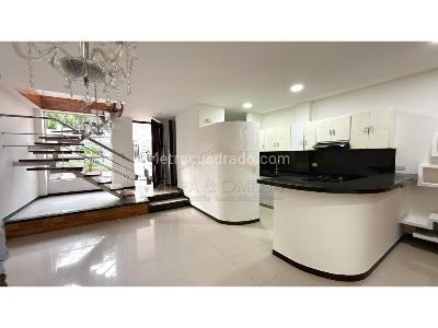 Casa de 3 alcobas en venta en Av, Ibagué, 210 m² · foto 2 de 20