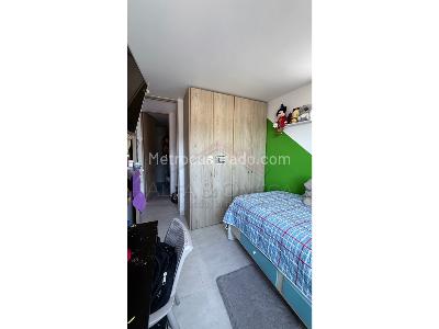 Apartamento de 3 alcobas en venta en Varsovia, Ibagué, 91 m² · foto 11 de 20