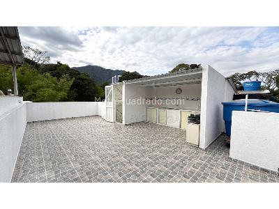 Casa de 4 alcobas en venta en Av, Ibagué, 210 m² · foto 8 de 20