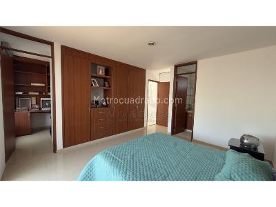 Casa de 4 alcobas en venta en El Vergel, Ibagué, 196 m² · foto 17 de 20