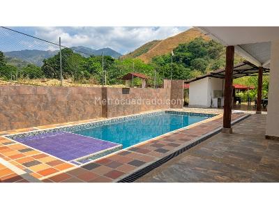 Casa de 4 alcobas en venta en Totumo, Ibagué, 1800 m² · foto 5 de 20