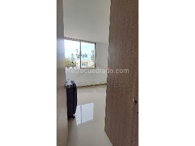 Apartamento de 2 alcobas en venta en Av, Ibagué, 62 m² · foto 7 de 16
