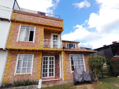 Casa en venta en Canelon, Cajicá · foto 2 de 17
