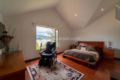 Casa de 4 alcobas en venta en Granjitas, Cajicá, 240 m² · foto 3 de 16