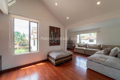 Casa de 4 alcobas en venta en Granjitas, Cajicá, 240 m² · foto 5 de 16