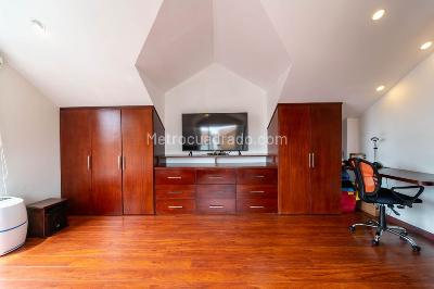 Casa de 4 alcobas en venta en Granjitas, Cajicá, 240 m² · foto 12 de 16