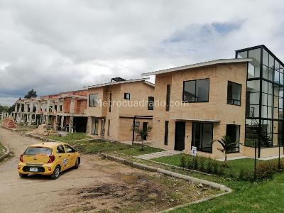 Casa en venta en Chuntame, Cajicá · foto 2 de 6