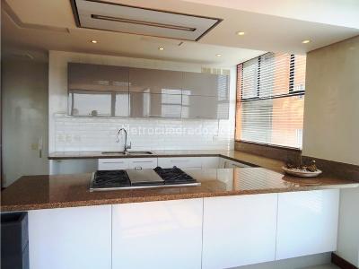 Apartamento de 3 alcobas en venta en Bosque Medina, Bogotá, 267 m² · foto 18 de 20