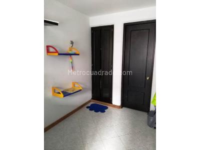 Apartamento de 3 alcobas en venta en Bosque De La Cañada, Bogotá, 217 m² · foto 18 de 19