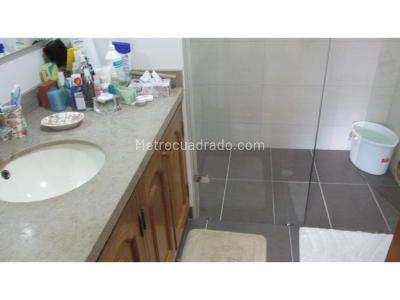 Apartamento en venta en La Carolina, Bogotá · foto 8 de 13