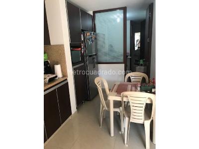Apartamento de 3 alcobas en venta en Chico Navarra, Bogotá, 140 m² · foto 7 de 11