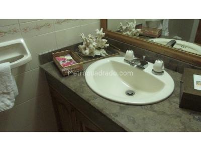 Apartamento en venta en La Carolina, Bogotá · foto 5 de 15