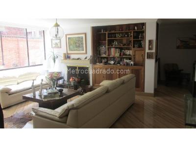 Apartamento en venta en La Carolina, Bogotá · foto 2 de 15