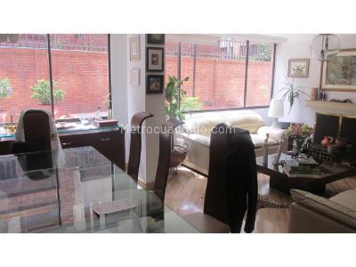 Apartamento en venta en La Carolina, Bogotá · foto 3 de 15
