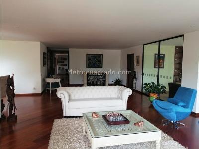 Apartamento de 4 alcobas en venta en Montearroyo, Bogotá, 275 m² · foto 4 de 20