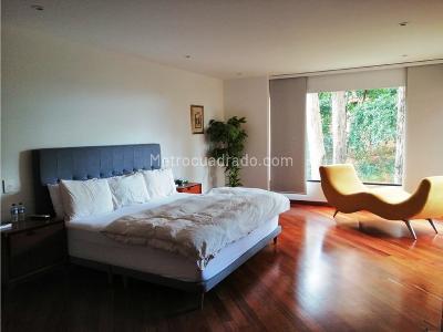 Apartamento de 4 alcobas en venta en Montearroyo, Bogotá, 275 m² · foto 18 de 20