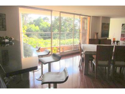 Apartamento de 3 alcobas en venta en Bosque De Pinos, Bogotá, 205 m² · foto 2 de 18