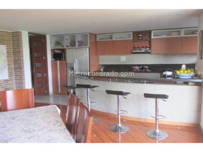 Apartamento de 3 alcobas en venta en Bosque De Pinos, Bogotá, 205 m² · foto 4 de 18
