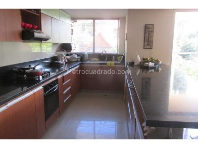 Apartamento de 3 alcobas en venta en Bosque De Pinos, Bogotá, 205 m² · foto 7 de 18