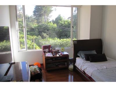 Apartamento de 3 alcobas en venta en Bosque De Pinos, Bogotá, 205 m² · foto 10 de 18