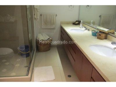 Apartamento de 3 alcobas en venta en Bosque De Pinos, Bogotá, 205 m² · foto 14 de 18