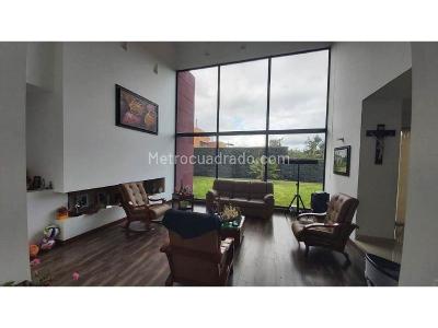 Casa de 4 alcobas en venta en Sendero Del Canelon, Cajicá, 430 m² · foto 2 de 14