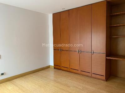 Apartamento de 3 alcobas en arriendo en Bosque Medina ( Mcd), Bogotá, 221 m² · foto 4 de 18