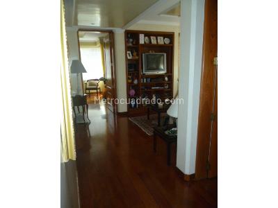 Apartamento de 3 alcobas en venta en Bosque Medina, Bogotá, 233 m² · foto 3 de 20