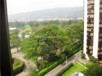 Apartamento de 4 alcobas en venta en La Carolina, Bogotá, 297 m² · foto 2 de 20