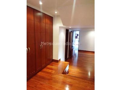 Apartamento de 4 alcobas en venta en La Carolina, Bogotá, 297 m² · foto 8 de 20