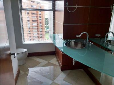 Apartamento de 4 alcobas en venta en La Carolina, Bogotá, 297 m² · foto 10 de 20