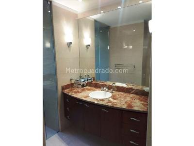 Apartamento de 4 alcobas en venta en La Carolina, Bogotá, 297 m² · foto 16 de 20