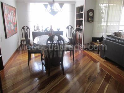 Apartamento en venta en Santa Barbara, Bogotá · foto 2 de 17