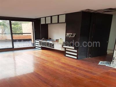 Apartamento de 3 alcobas en venta en Sierras Del Moral, Bogotá, 264 m² · foto 2 de 12