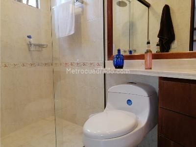 Apartamento de 3 alcobas en venta en Bella Suiza, Bogotá, 222 m² · foto 10 de 17