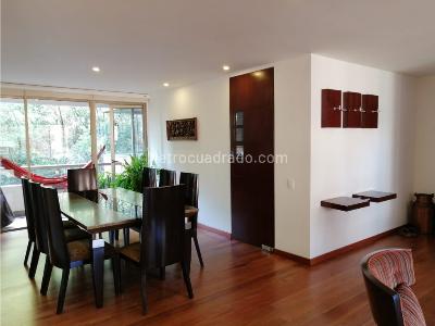 Apartamento de 3 alcobas en venta en Bella Suiza, Bogotá, 222 m² · foto 16 de 17