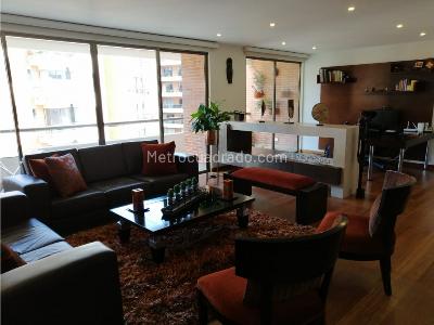 Apartamento de 3 alcobas en venta en Bella Suiza, Bogotá, 222 m² · foto 17 de 17