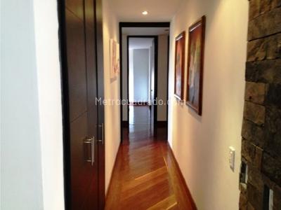 Apartamento de 3 alcobas en venta en Alameda 134, Bogotá, 164 m² · foto 7 de 20