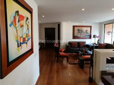 Apartamento de 3 alcobas en venta en Bella Suiza, Bogotá, 222 m² · foto 17 de 20