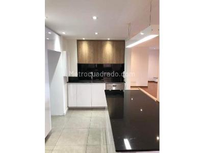 Apartamento en venta en Santa Barbara Alta, Bogotá · foto 4 de 20